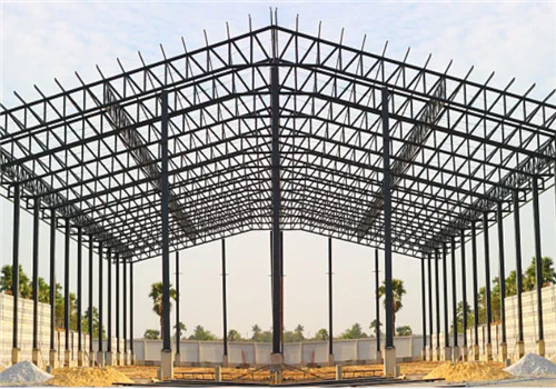 钢结构雨棚优化：打造高品质的遮盖解决方案